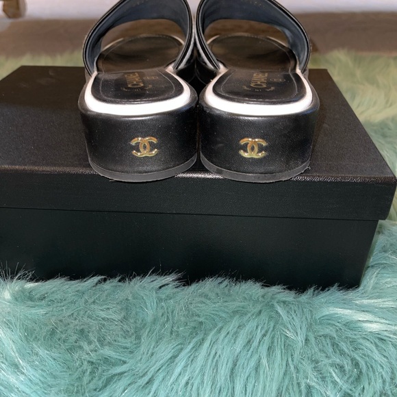 Chanel slides - Picture 3 of 7